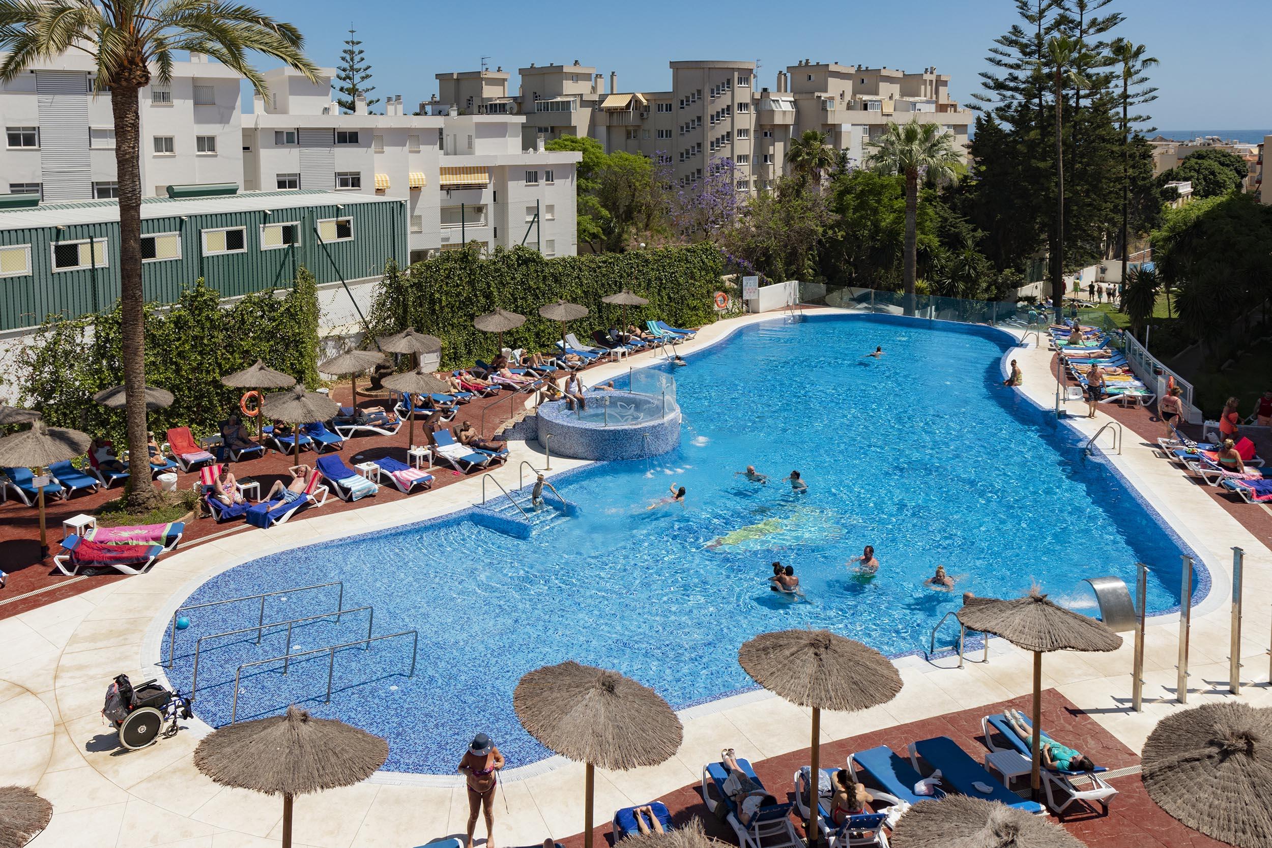 Hotel Palia Las Palomas ตอร์เรโมลิโนส ภายนอก รูปภาพ