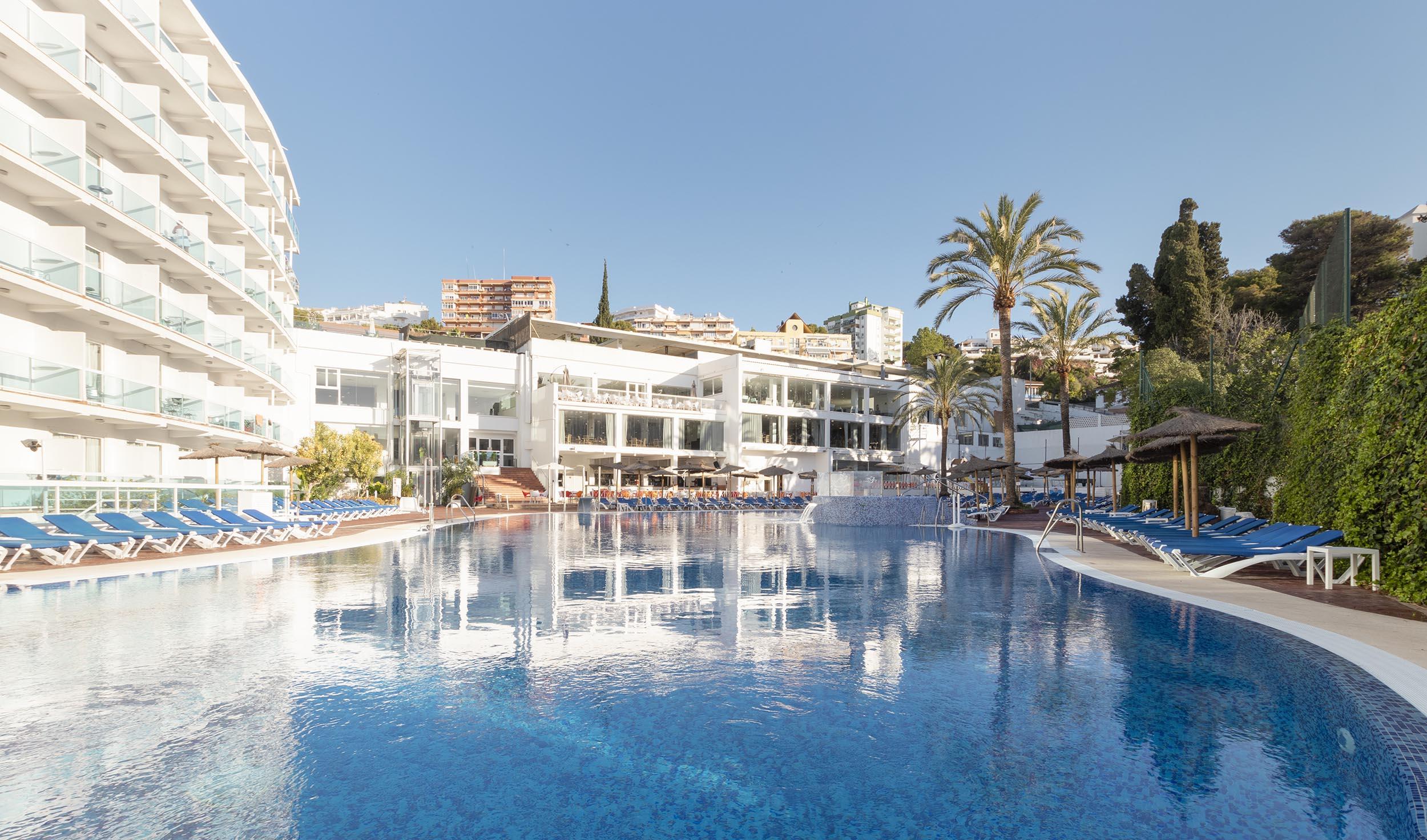 Hotel Palia Las Palomas ตอร์เรโมลิโนส ภายนอก รูปภาพ